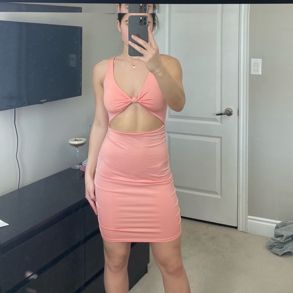 Pink Knotted Dress - Picture 2 of 2